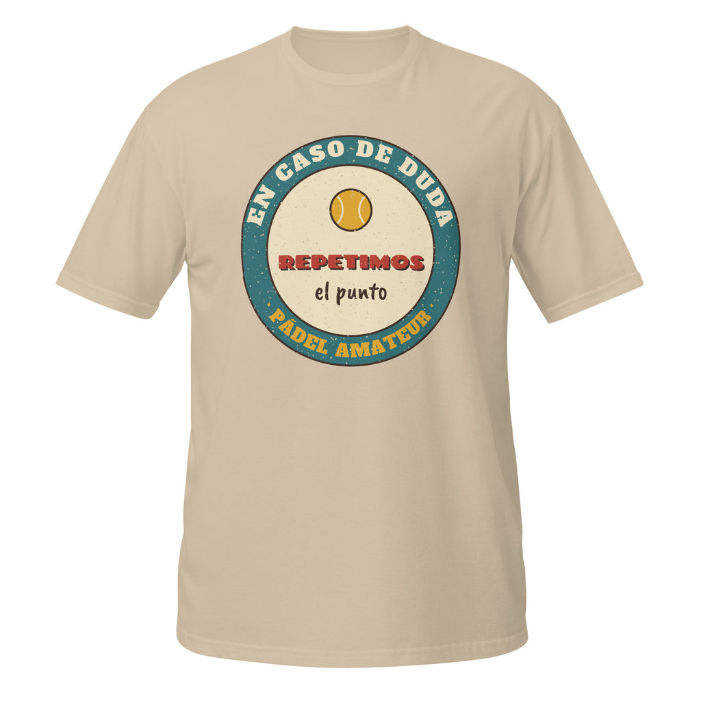 Camiseta Pádel Retro "En caso de duda, repetimos" — vista frontal
